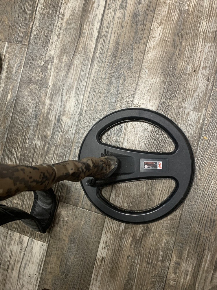 minelab x-terra 705 metal detector