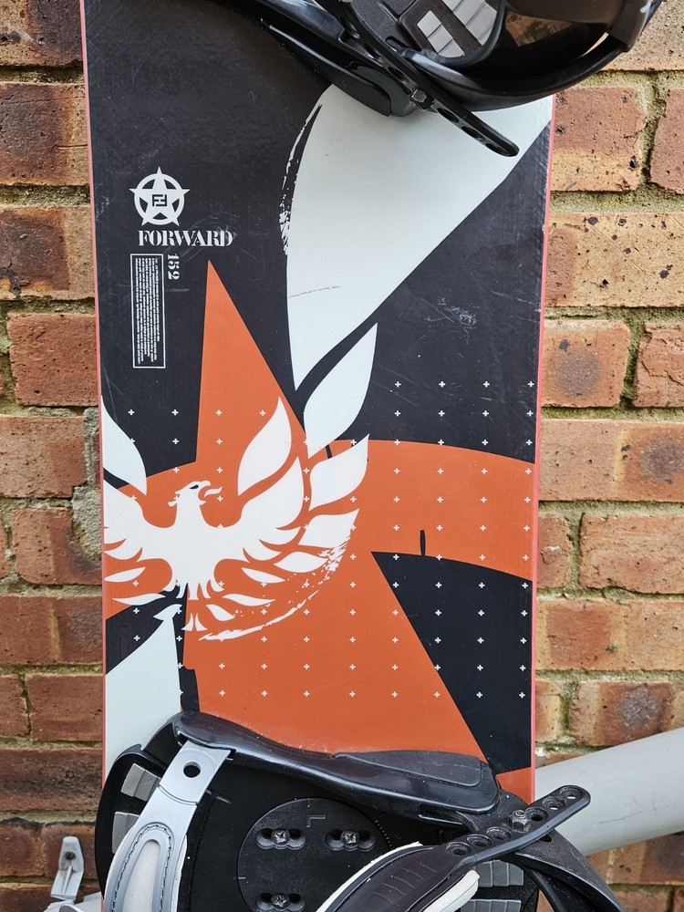 FORWARD 152 Snowboard With Snowpro Bindings (Large)