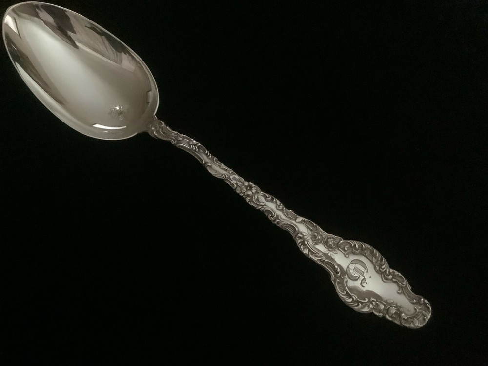 Durgin WATTEAU serving spoon - mono
