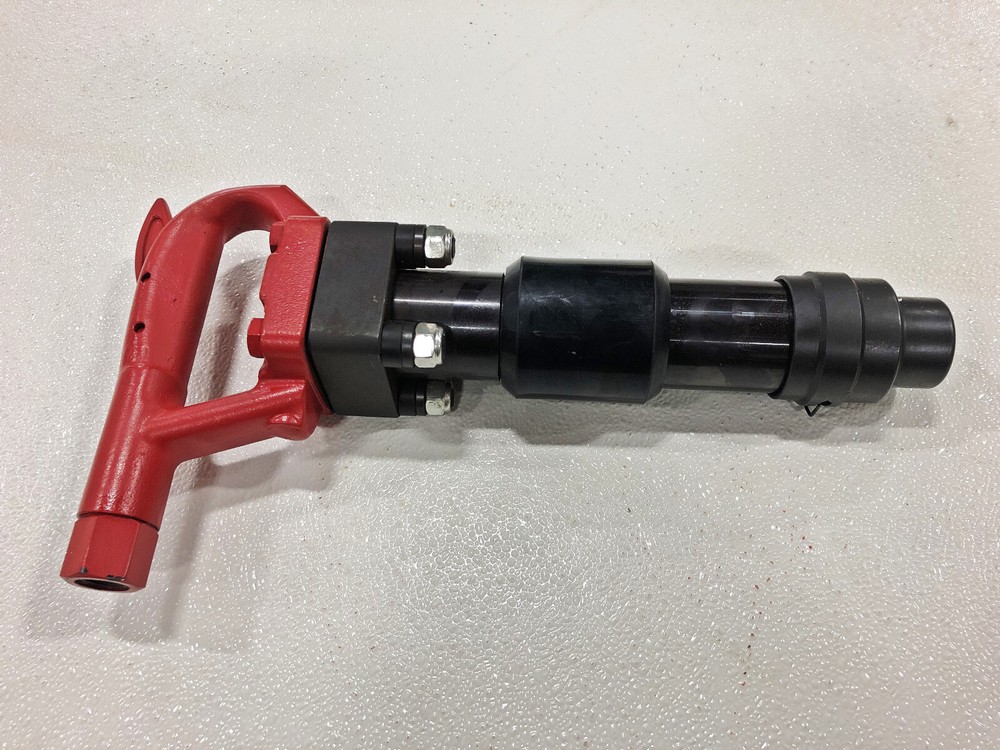 Pneumatic Chipping Hammer 4" Stroke 4" Round - MC4 RD4