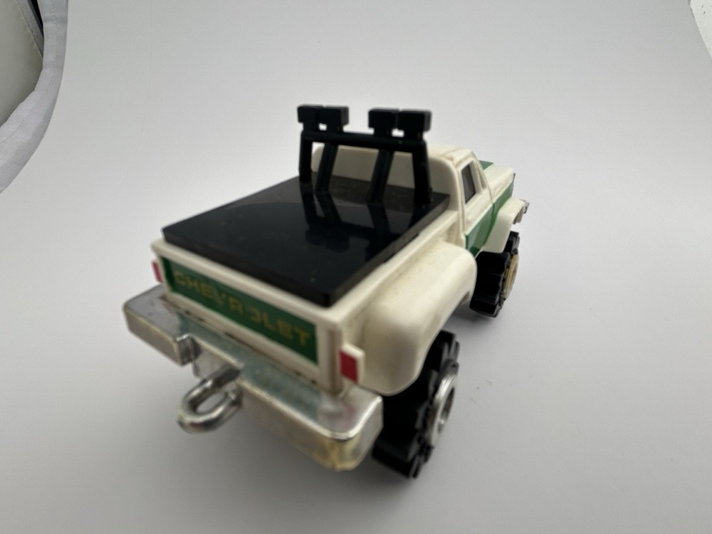 Schaper Stomper 4x4 CHEVY SCOTTSDALE White Step Side Does Not Work