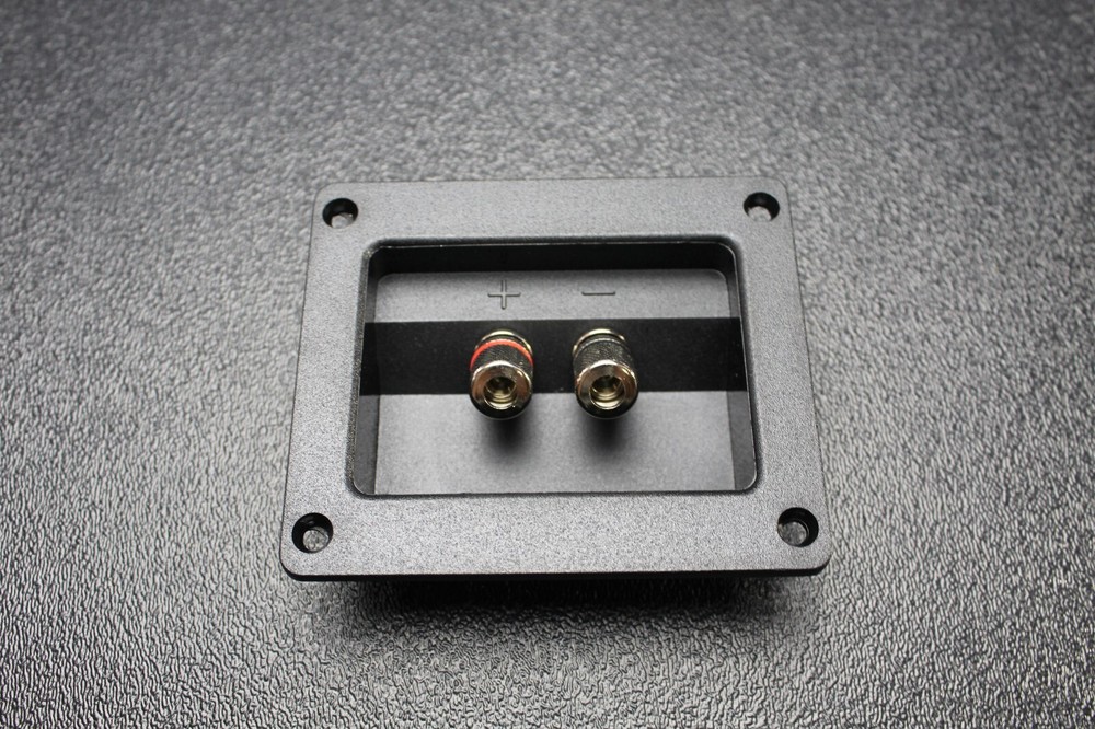 (2) SQUARE SPEAKER JACK TERMINAL CUP SCREW SPEAKER SUBWOOFER BOX TCSB