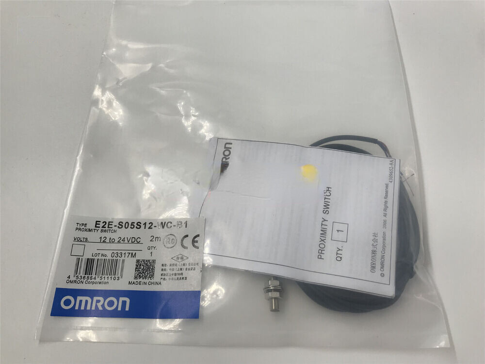 1PCS E2E-S05S12-WC-B1 / Proximity Switch Sensor
