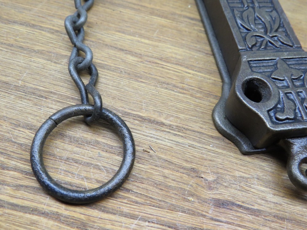 OLD DOUBLE DOOR FRENCH DOOR LOCK LATCH SPRING LOADED PULL CHAIN