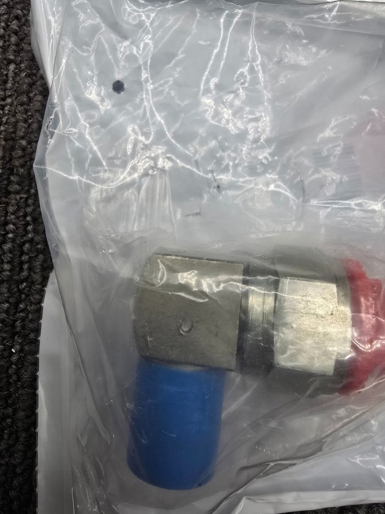 RED DOT 75R5768 Compressor Service Valve