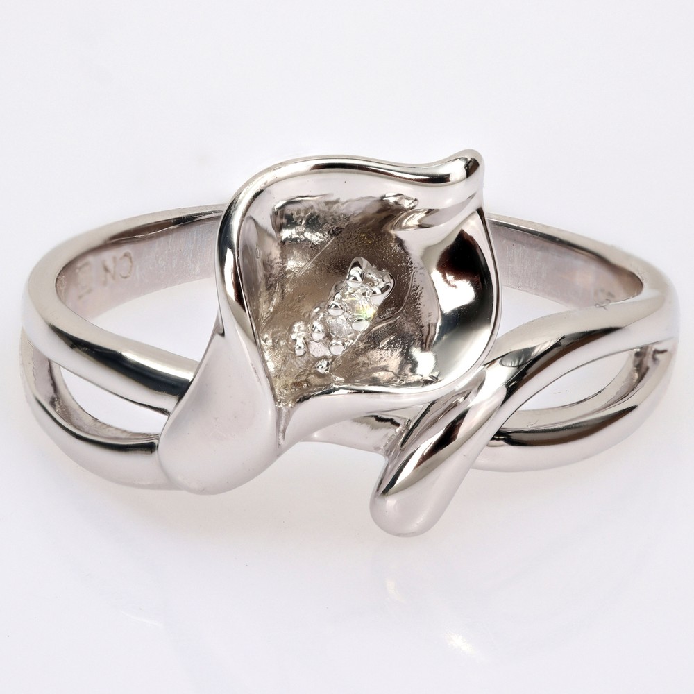 Amour Sterling Silver Diamond Calla Lily Flower Ring