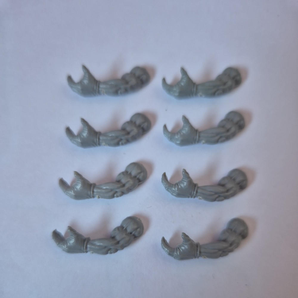 Warhammer Orcs & Goblins bits Orc Boyz Arm X 8