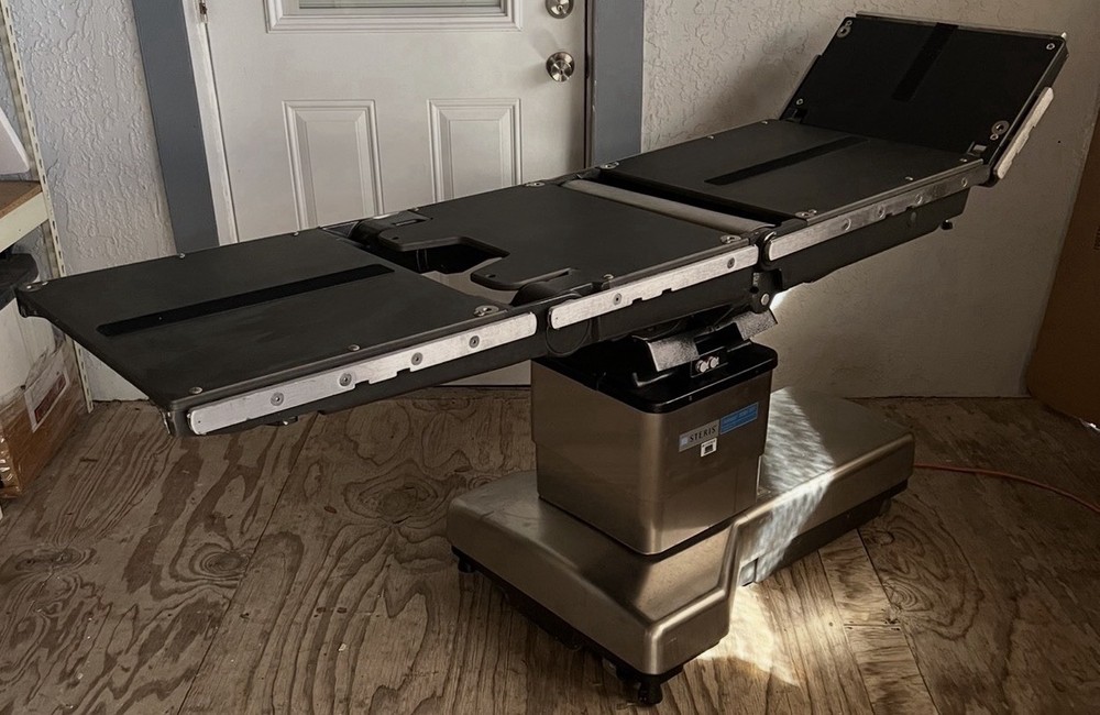 STERIS AMSCO 3085 SP Surgical Operating Table – Fully Functional