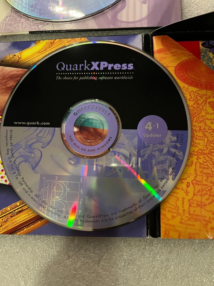 Quark XPress 4.1 Updater CD-ROM (Win & Mac) & 3.5” User Registration Floppy Disk