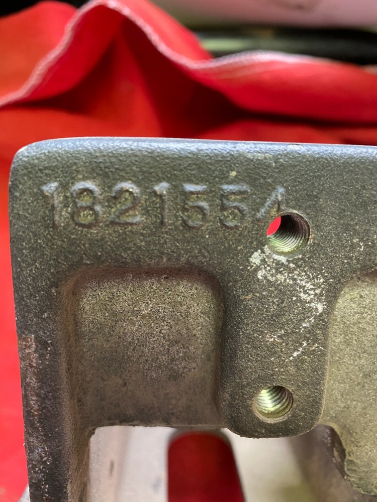 PACCAR Motor Mount Bracket 1821554