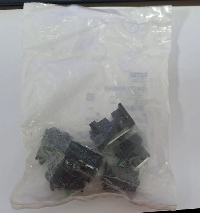 SIEMENS 3SU1130-2BL60-3NA0 SELECTOR SWITCH