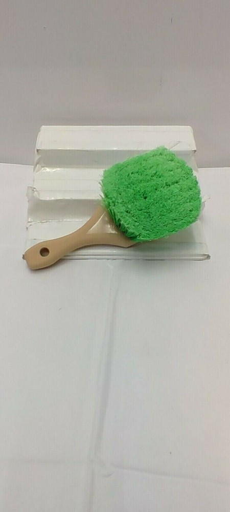 Hand Held/ Dip and Scrub/ Soft Bristle Brush /89992887