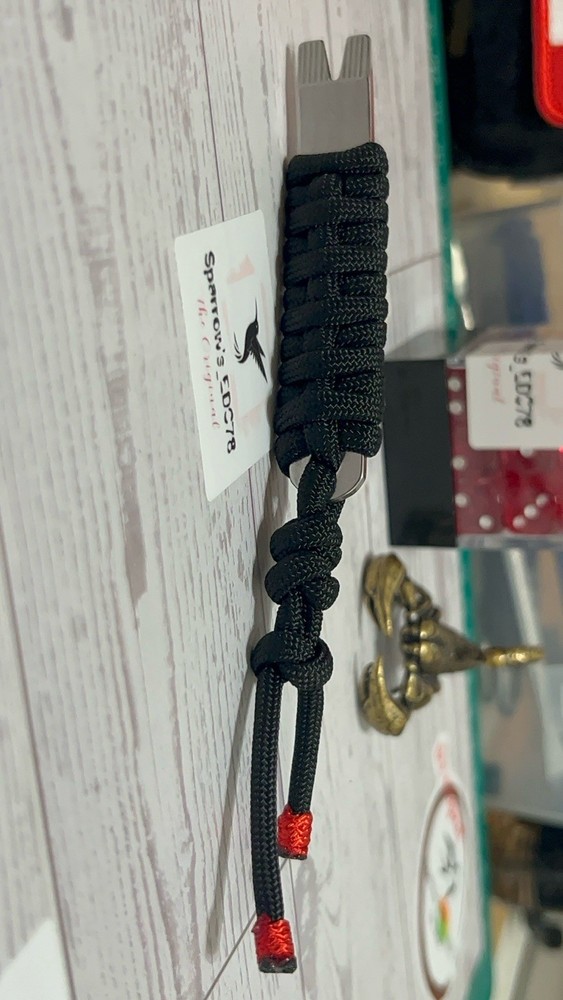 Sparrow’s EDC / Gerber Wrap Mini Pry Bar