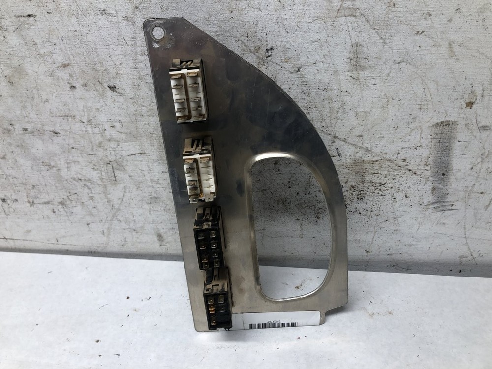 Freightliner M2 106 SWITCH Dash Panel - Used | P/N NA