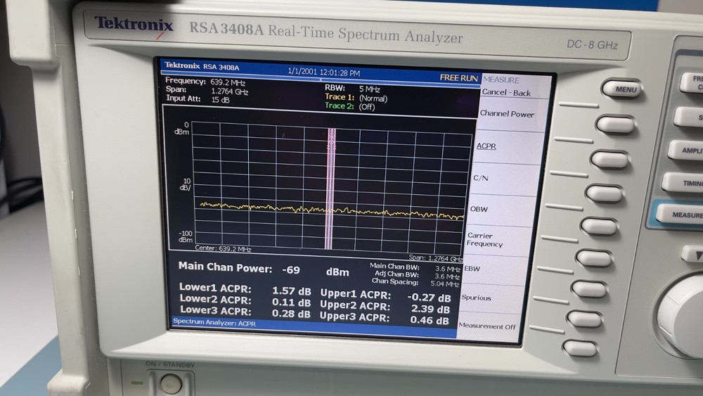Tektronix RSA3408A Real-Time Spectrum Analyzer DC-8 GHz OPT 2