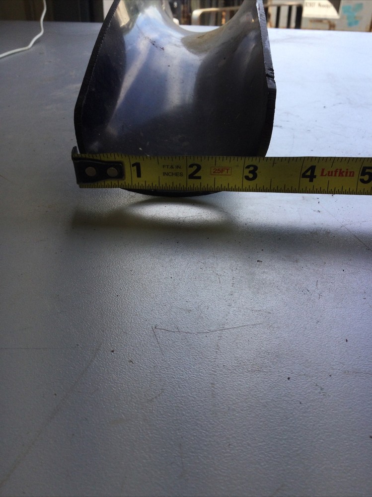 6 Greenlee 3” Radius Nylon/Plastic Shoe Cable Pulling Guide