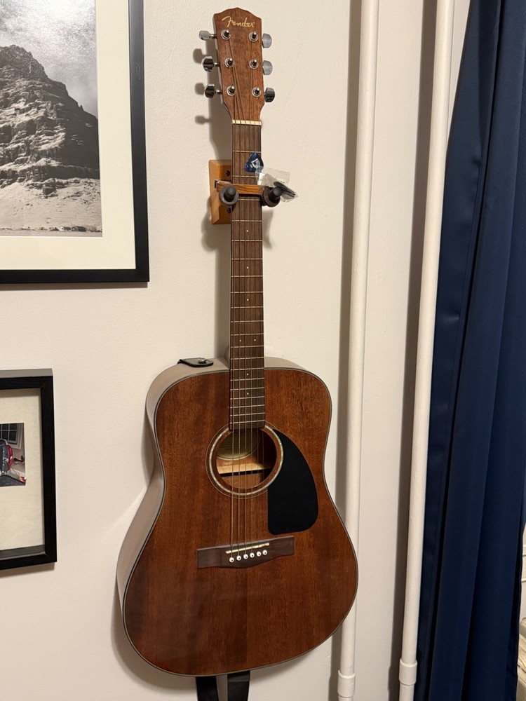 Fender CD-60 Mahogany with Case