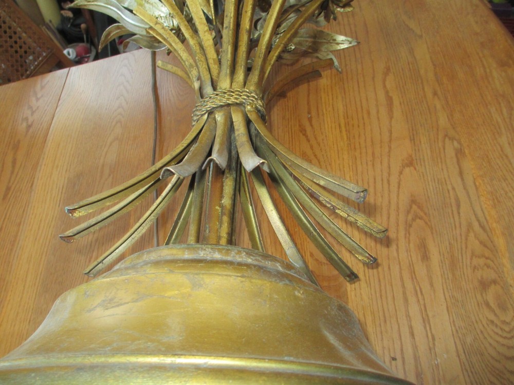Hollywood Regency Gold Gilt Wheat Sheaf Table Lamp Light