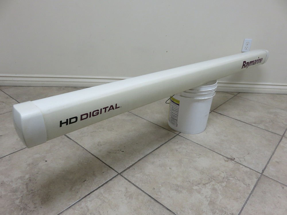 Raymarine E52084 HD Digital Boat Marine 72" Open Array Radar Antenna