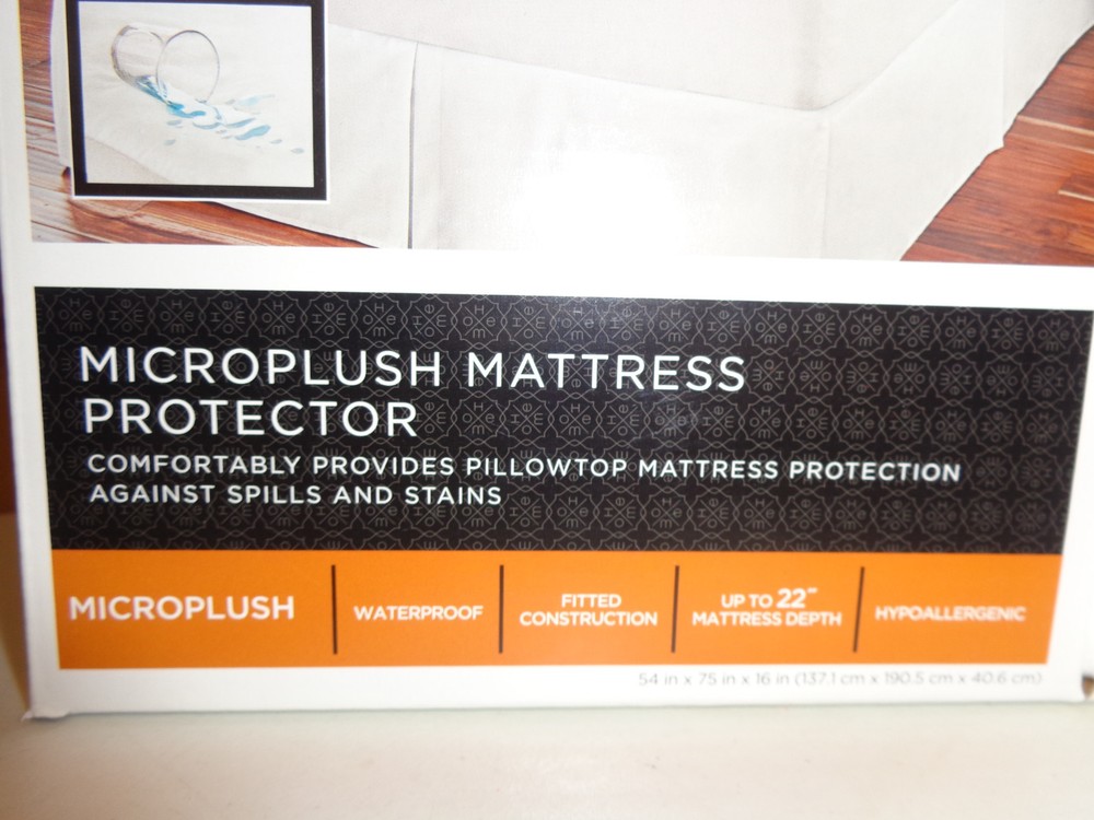 NIB TARGET HOME MICROPLUSH MATTRESS PROTECTOR FULL SIZE BED WATERPROOF