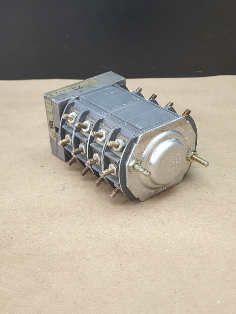 Used Electroswitch 3561A75G06 Rotary Switch Type W2 Switch Style 600V 8A