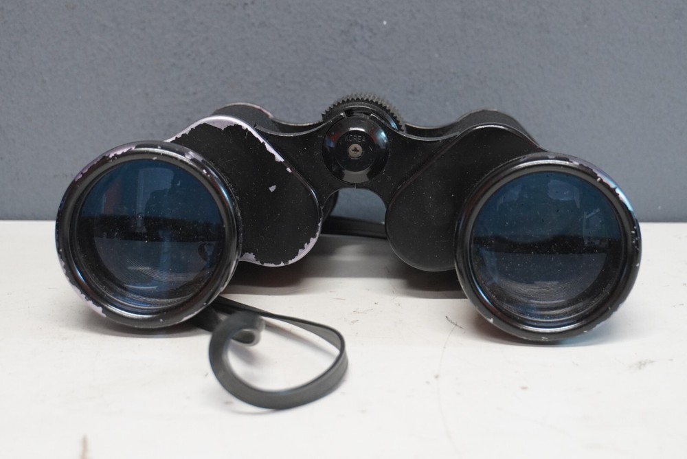 Tasco 2008 10x50mm Binoculars With Case