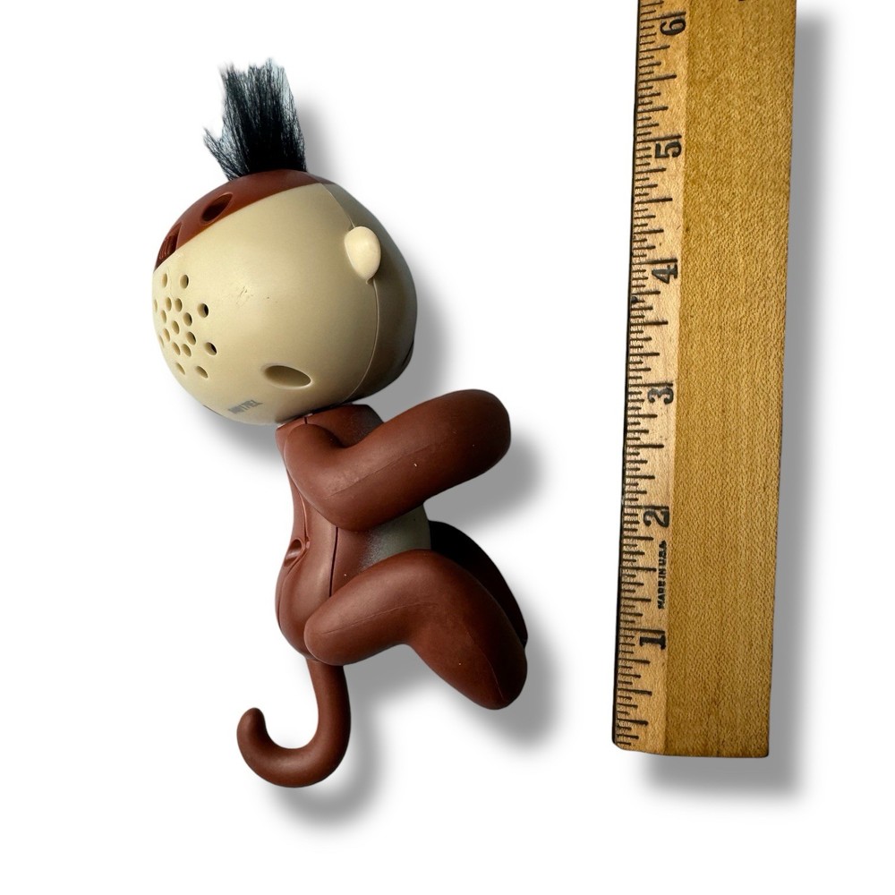 Fingerlings Brown SLOTH 5" Electronic Toy - Used