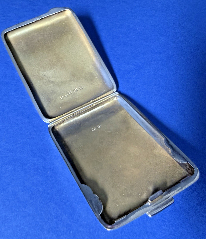 SOLID SILVER ENGINE TURNED BOOK MATCH HOLDER B'HAM 1926 BY FREDRICK FIELD
