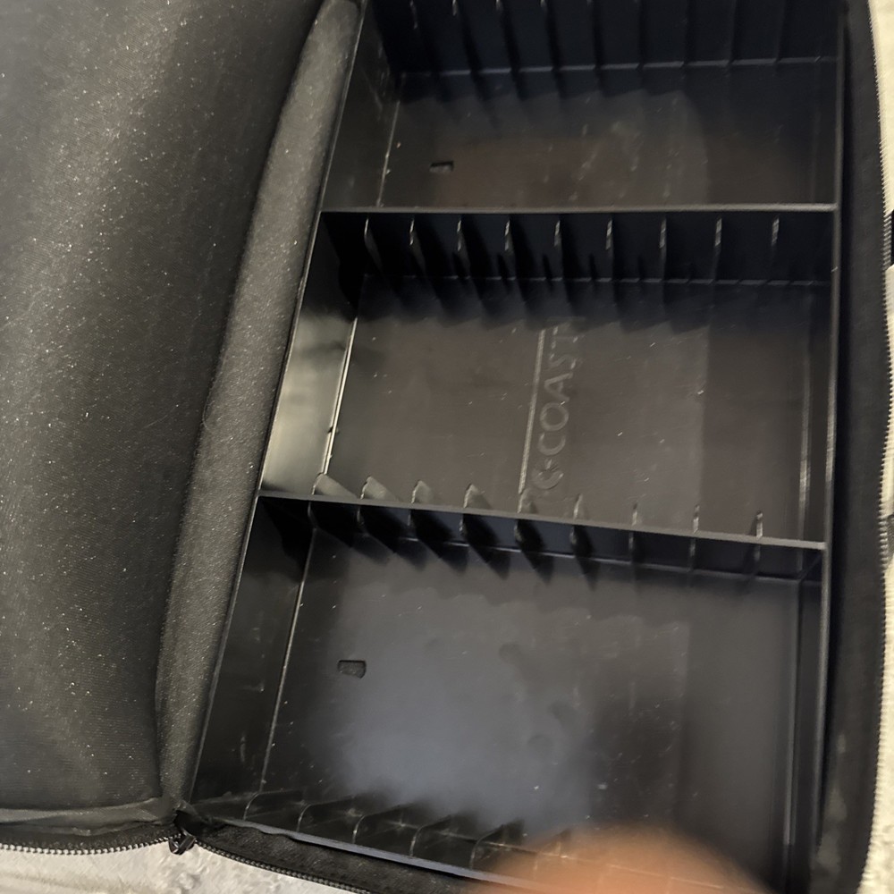 Coast 30- Cassette Carrying Case Black Zippered EUC