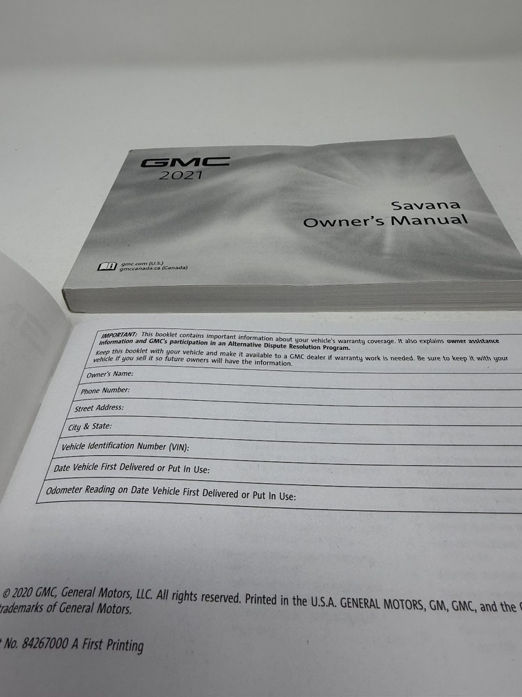 2021 GMC Savana Owners Manual OEM Complete Set