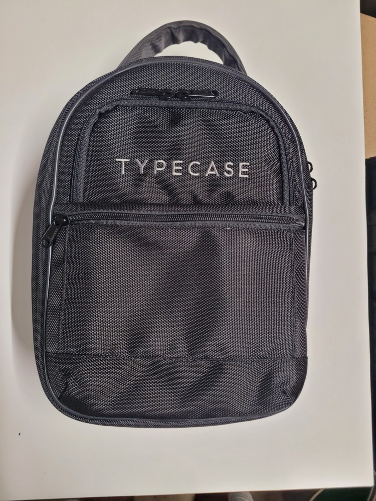 Typecase Carrying Case for VR Headset Oculus Quest 2 With Elite Strap Excellent