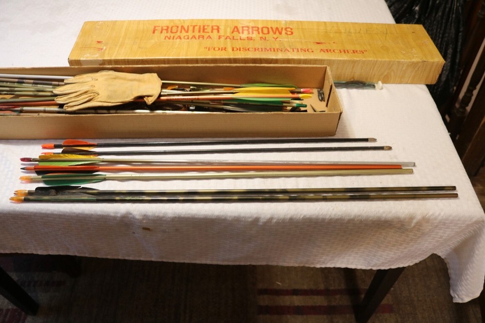Bowhunter Bow Archery Large Lot Arrows, Points and More