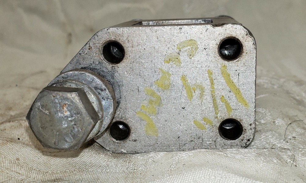 Panhard Bar / A-Arm / Shock Mount ............................................DW