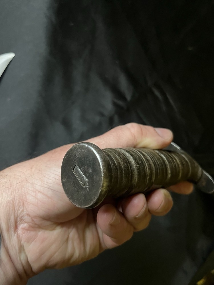 CAMILLUS USMC WWII KNIFE #2