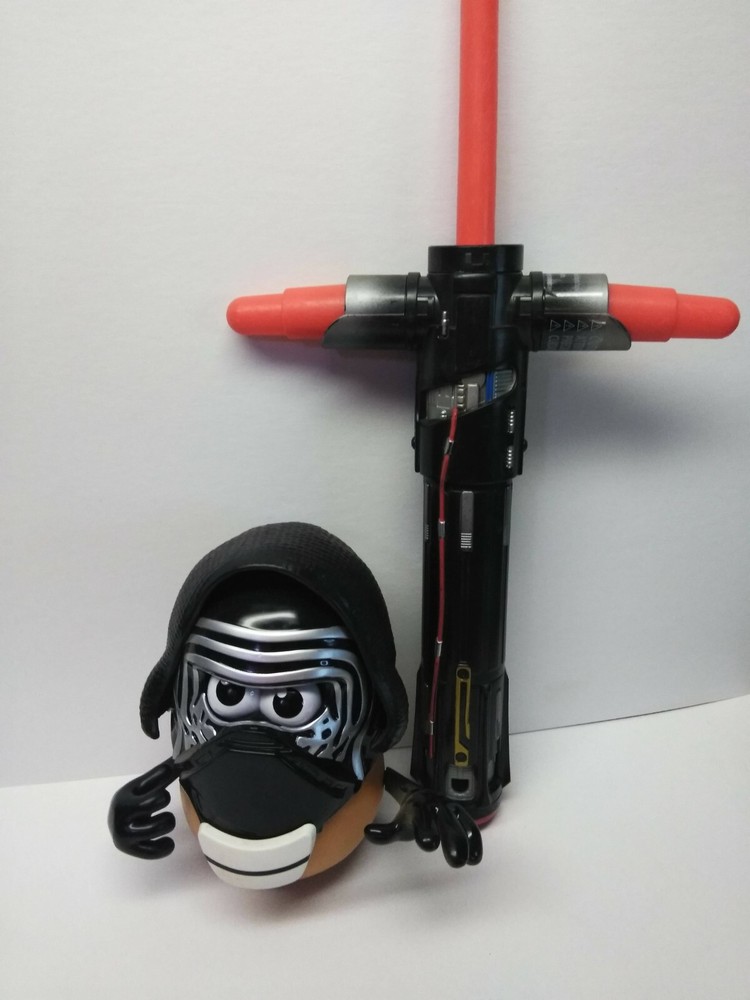 Star Wars Deluxe Lightsaber w/ Potato Head!