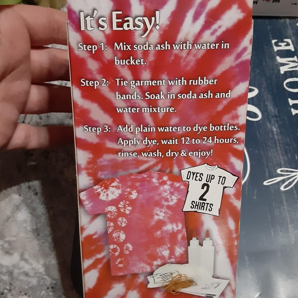 Jacquard Ruby Red Tie Dye Kit