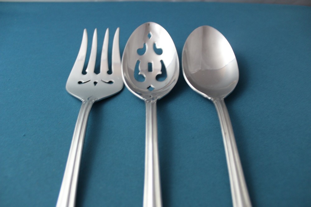 Reed Barton ELEGANTE Serving (3pc Set) Tablespoon Pierced Fork 18/10 China