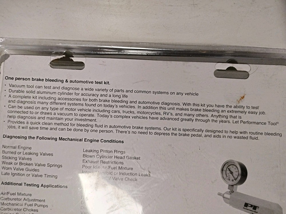 PERFORMANCE TOOL W87032 AUTO DIAGNOSTIC VACUUM PUMP & BLEEDER KIT