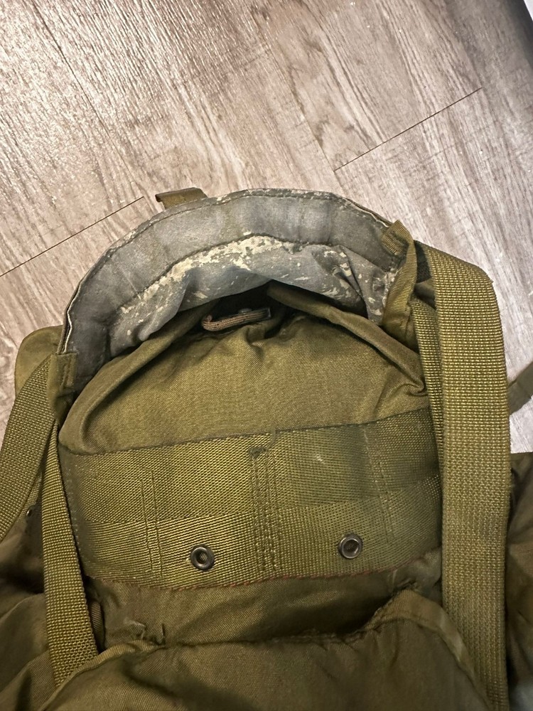 LC-1 Medium Alice Pack WITH Shoulder Straps.