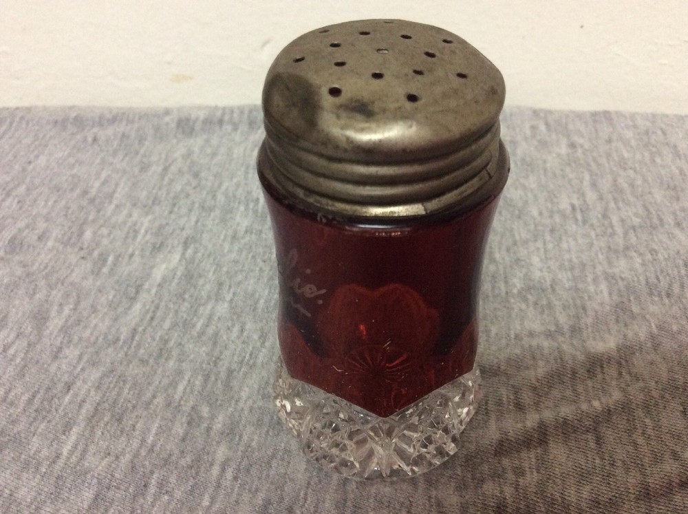 Antique Duncan Miller Button Arches Ruby Flashed Salt & Pepper Shaker
