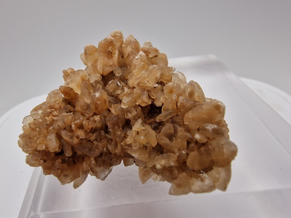 Aragonite Crystals From Seiling , Oklahoma , USA