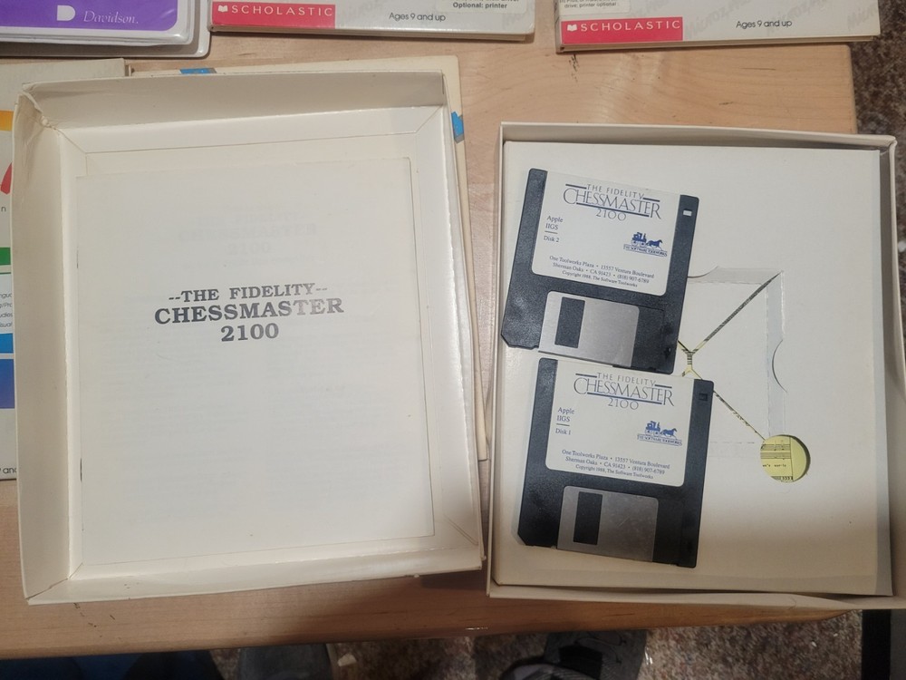 Apple II software Lot Chessmaster 2100, Microzines, Spell, Lot