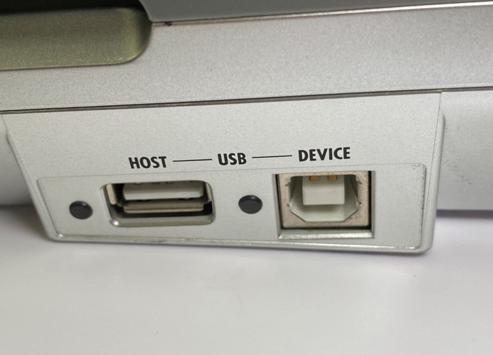 ZOOM R24 Multitrack Recorder Interface Controller Sampler 24-Track *WORKING