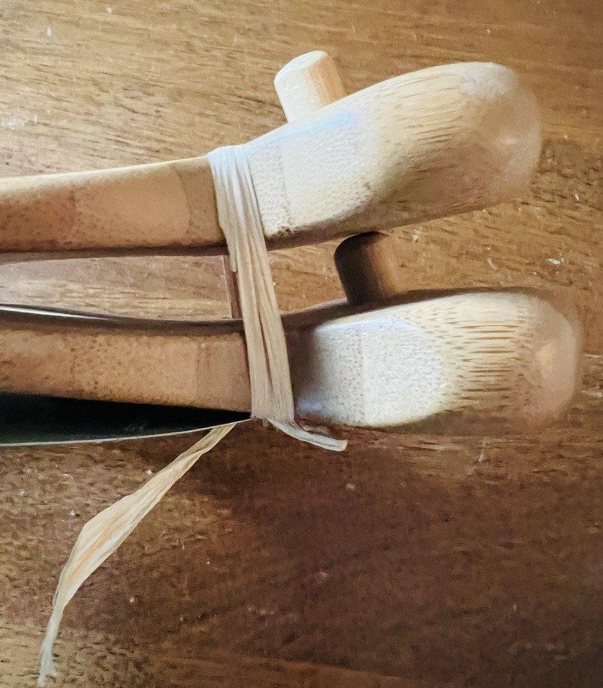NWT Totally Bamboo Salad Hands Salad Serving Set