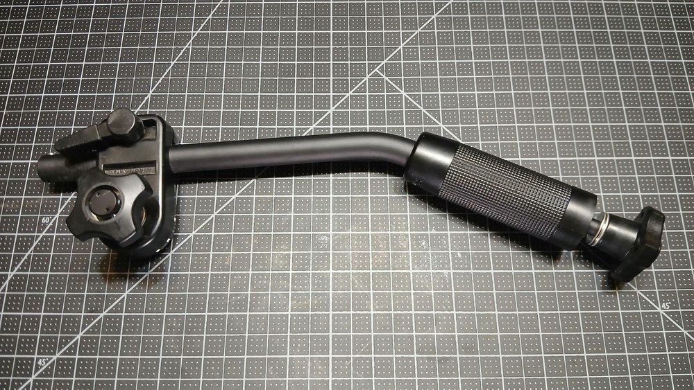 Nikon Mounting Bracket Handle for Nikon SB-105 Flash Strobe