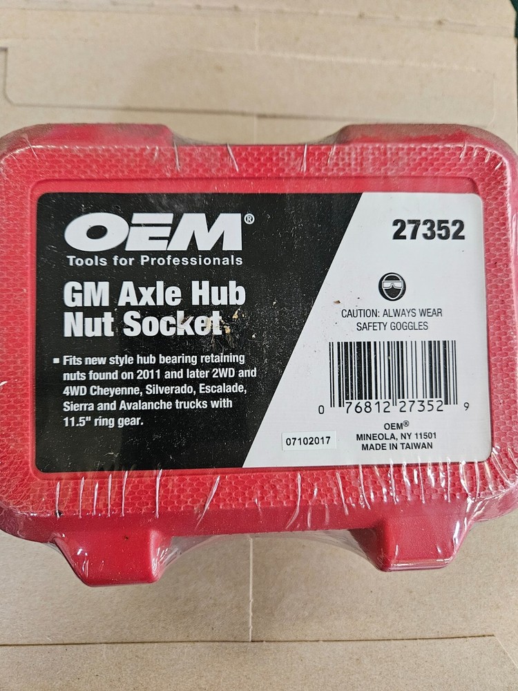New OEM Tools GM Axle Hub Nut Socket 27352