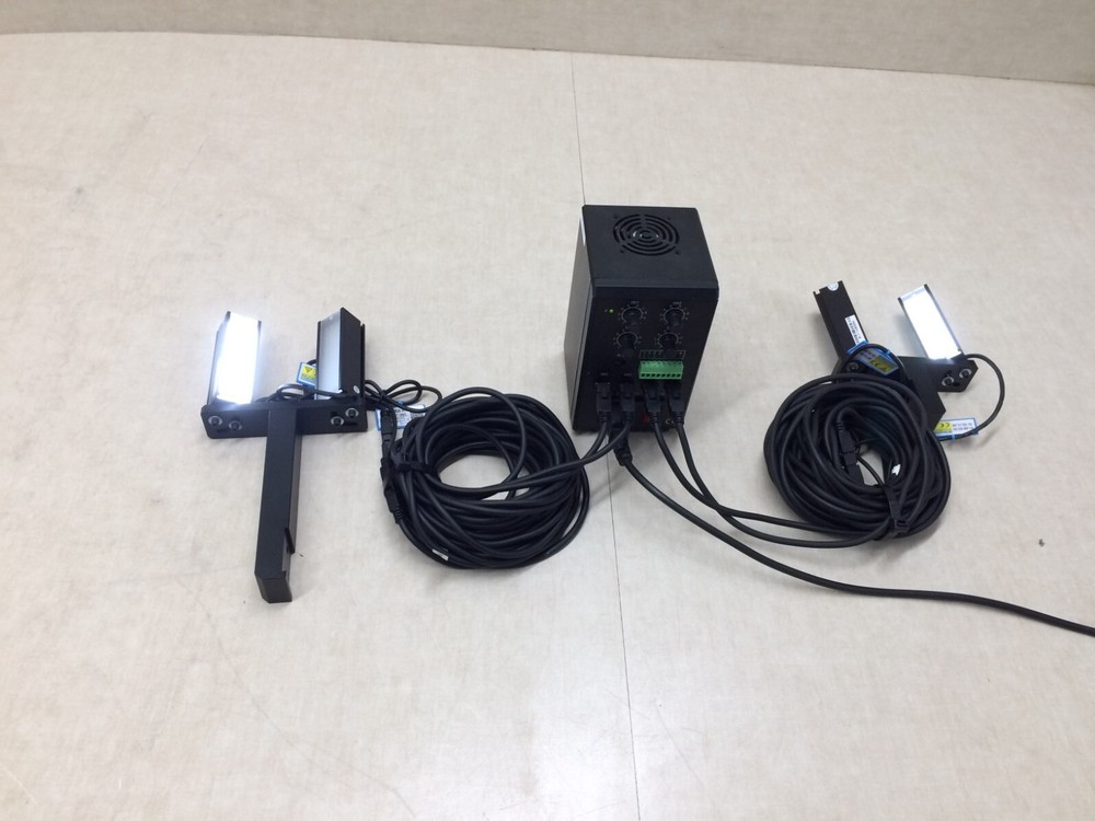 CST Analog Lighting Controller APS Series with Lights