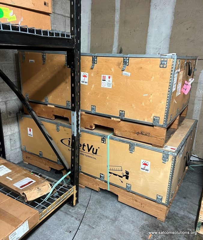 C-Com iNetVu 980 Ku-Band Drive-Away Antenna System