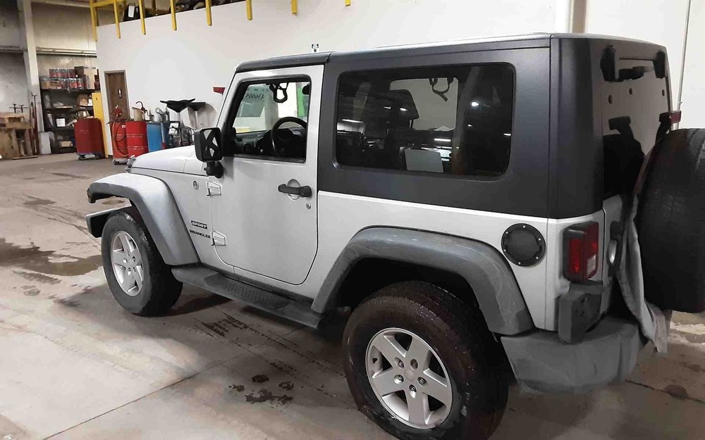 Used Windshield Frame fits: 2010 Jeep Wrangler Grade A