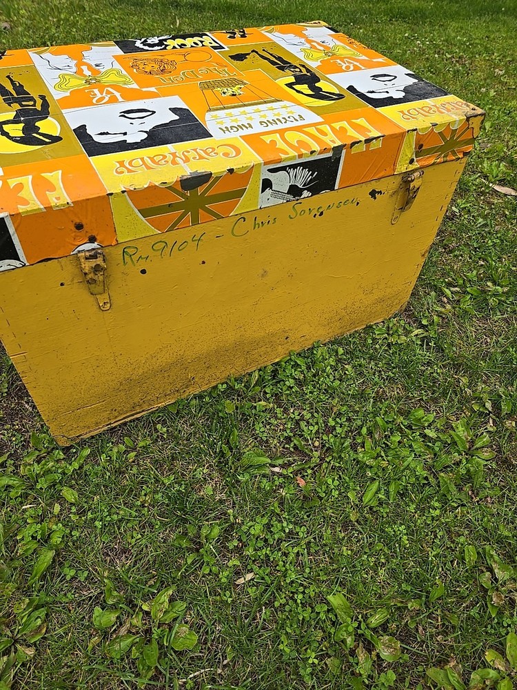 Incredible Retro Trunk